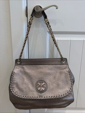 Tory Burch Marion Whipstitch
Leather Saddle Bag Metallic Pewter